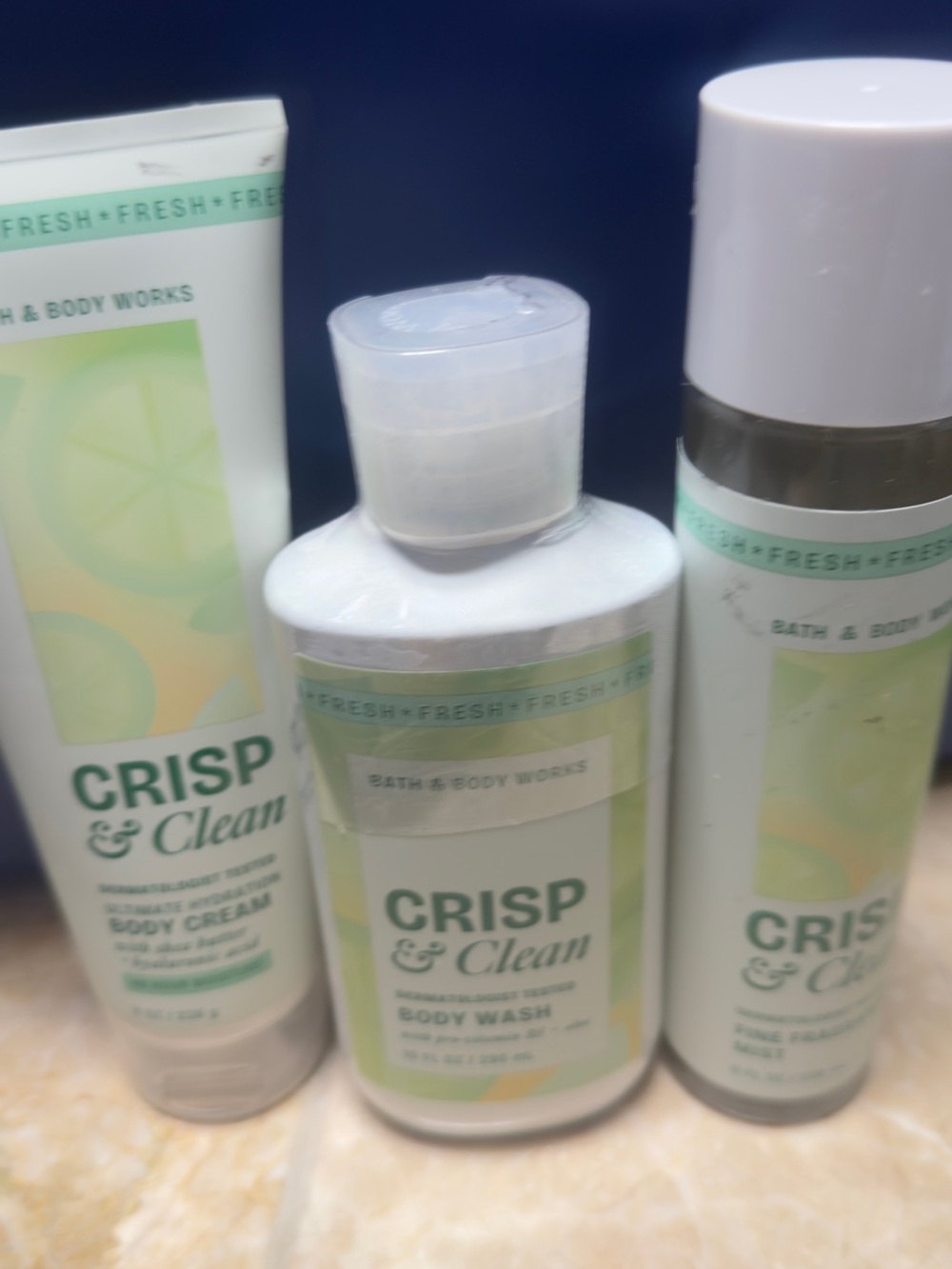 Bath & Body Works Crisp & Clean Body Wash Trio – Light Green and White